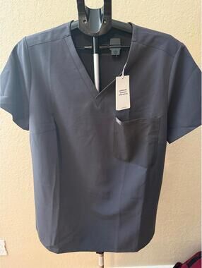 FIGS Catarina Contrast One-Pocket Scrub Top Graphite Gray Black 3XL NWT